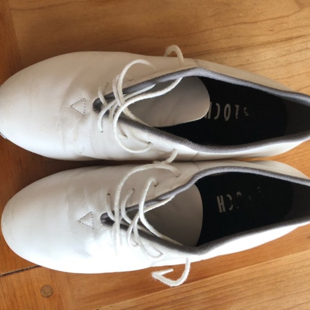 Women's White Clogging shoes size 6, BLOCH, split sole